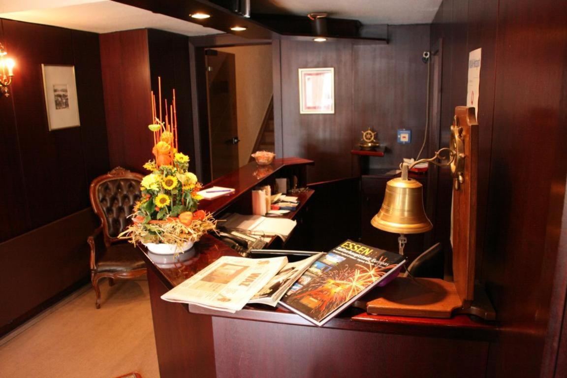 Hotel Diening Essen Ngoại thất bức ảnh